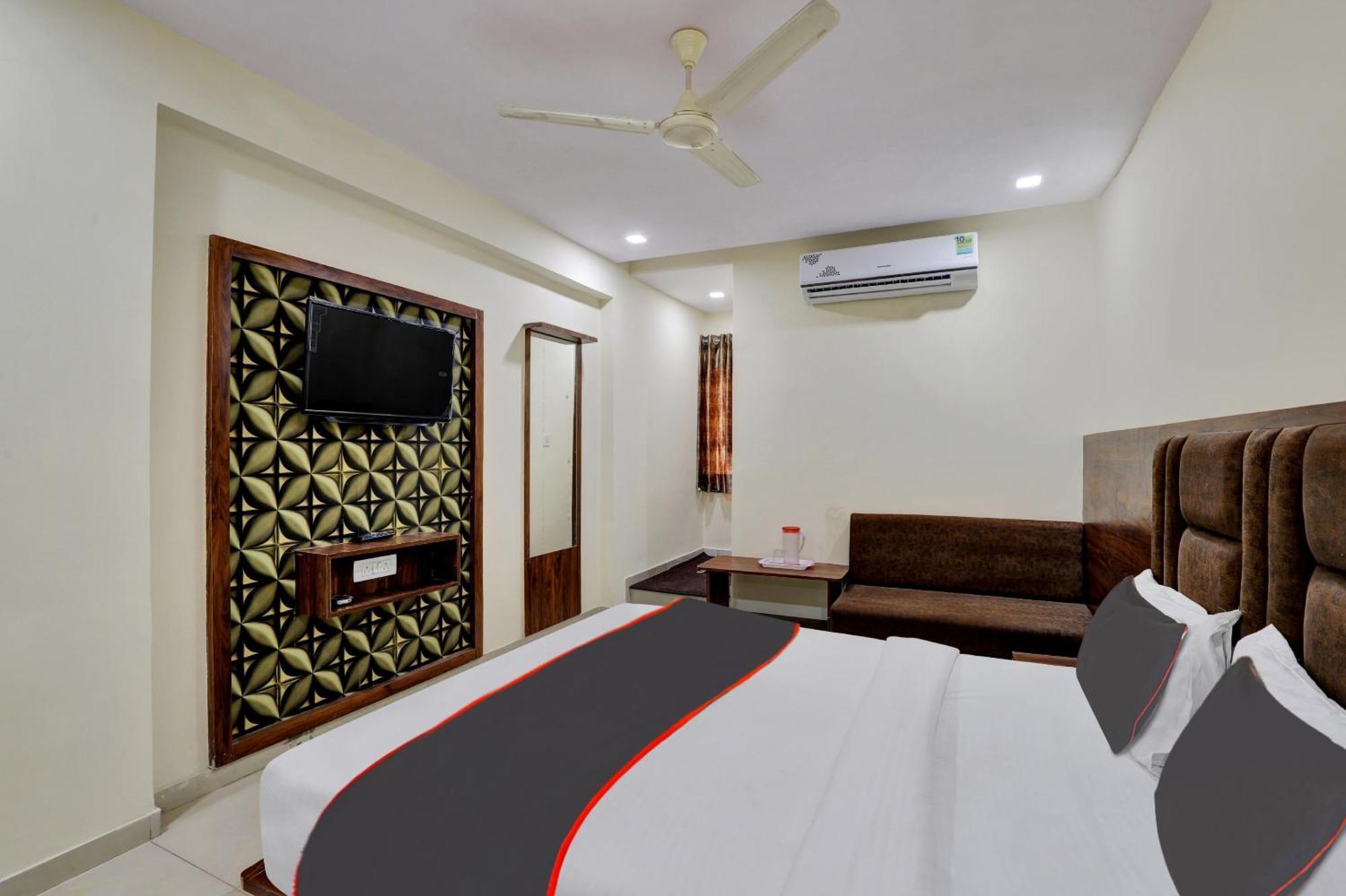 Hotel O Neelkamal Ahmadabad Zewnętrze zdjęcie